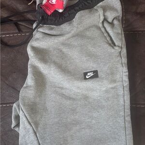 Nike Gray Sweatpants/joggers men’s